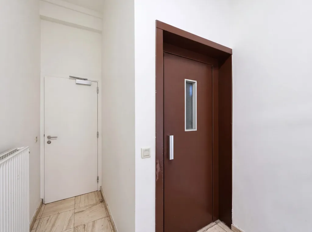 Entrée - Appartement Lumineux avec Ascenseur à Paliseul