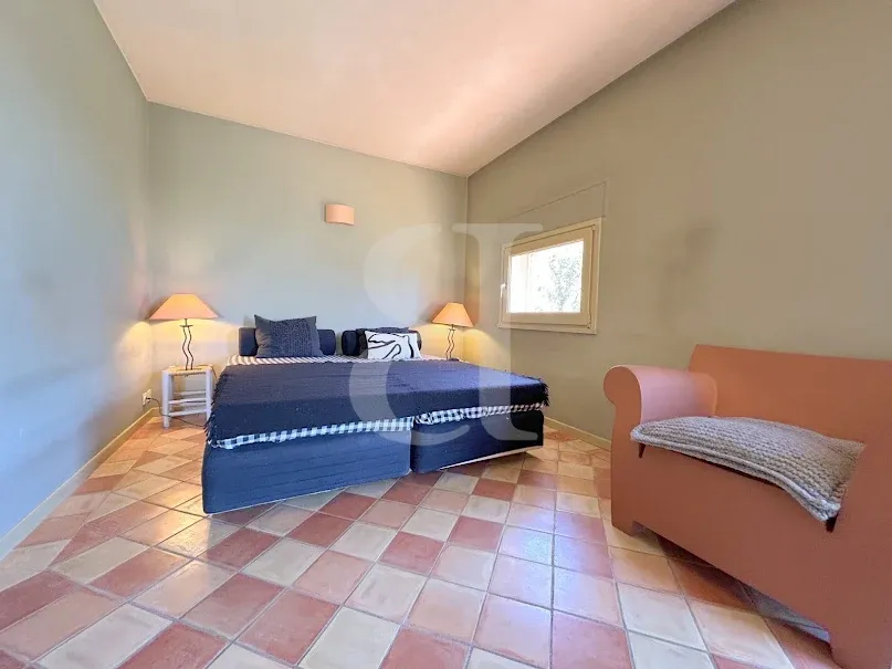 Magamistoad - Architectural Villa with Panoramic View near Cavaillon
