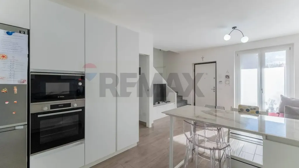 Cuisine - Modern Villa with Terrace in Parabiago