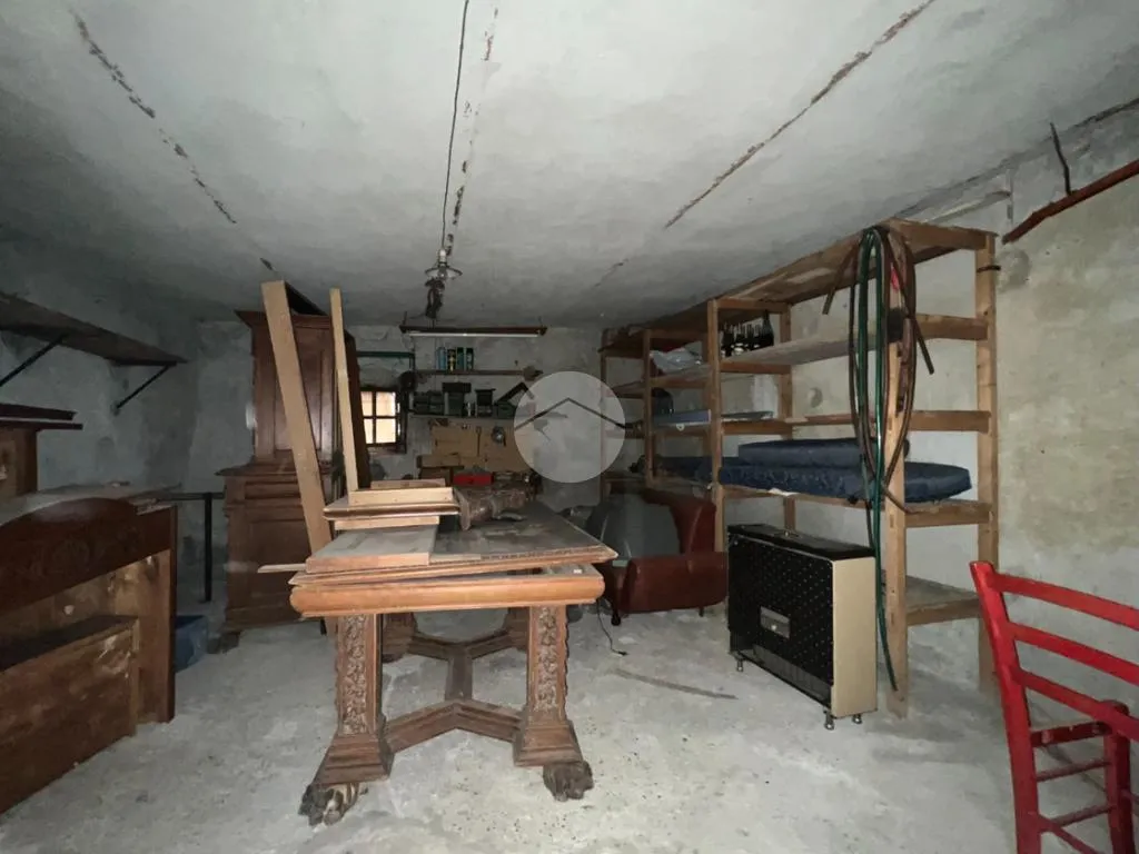 Lavanderia - Casa di corte da ristrutturare con box a Balangero