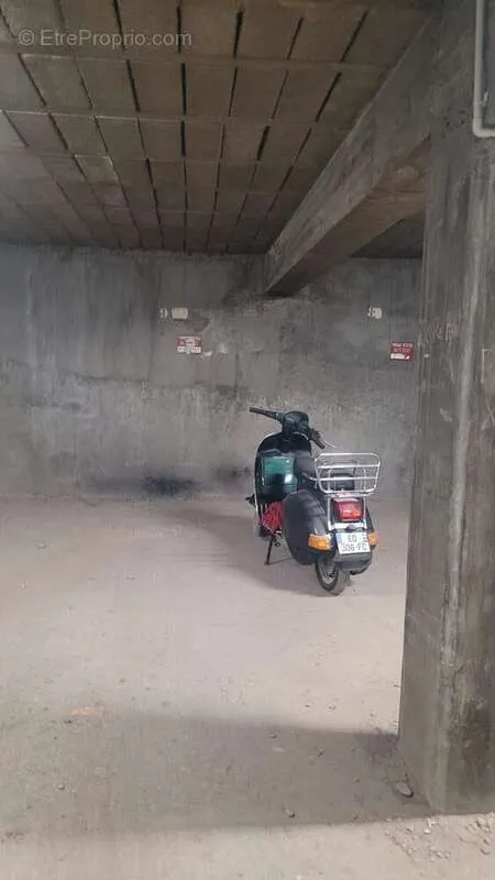 Garaaž - Private Parking Space in Montpellier