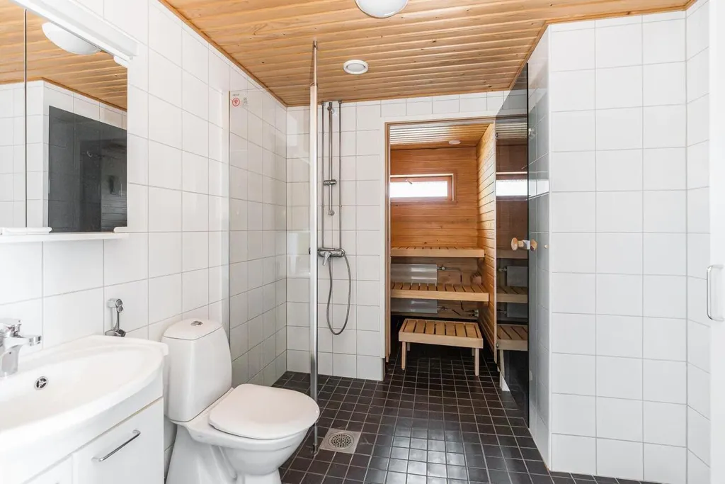 Salles de bain - Bright Apartment with Sauna in Järvenpää