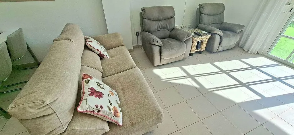 Elutuba - Semi-Detached Villa with Pool in Chayofa