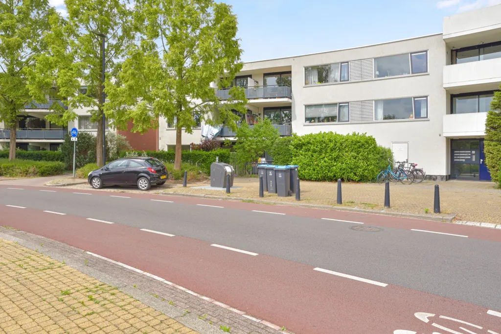 Esterno - Modern Apartment with Lift in Utrecht