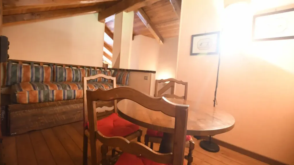 Salle à manger - Apartment with Mountain View in Bardonecchia Gleise