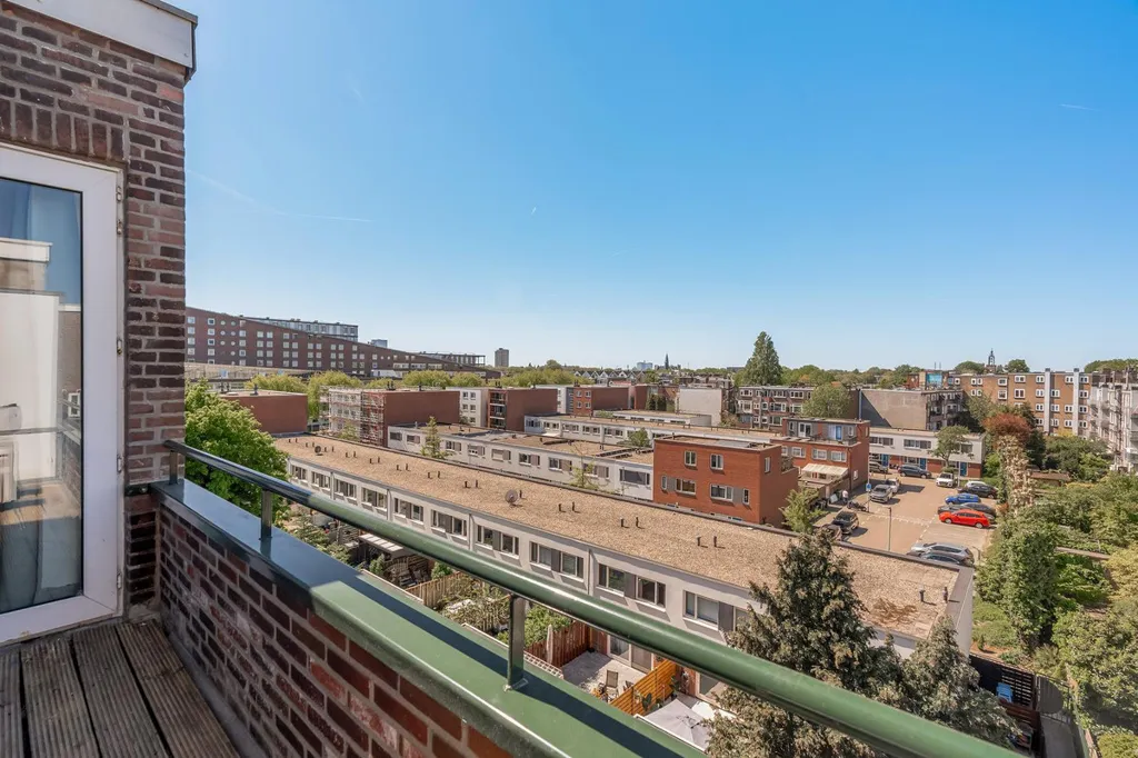 5-toaline korter asukohas Rotterdam