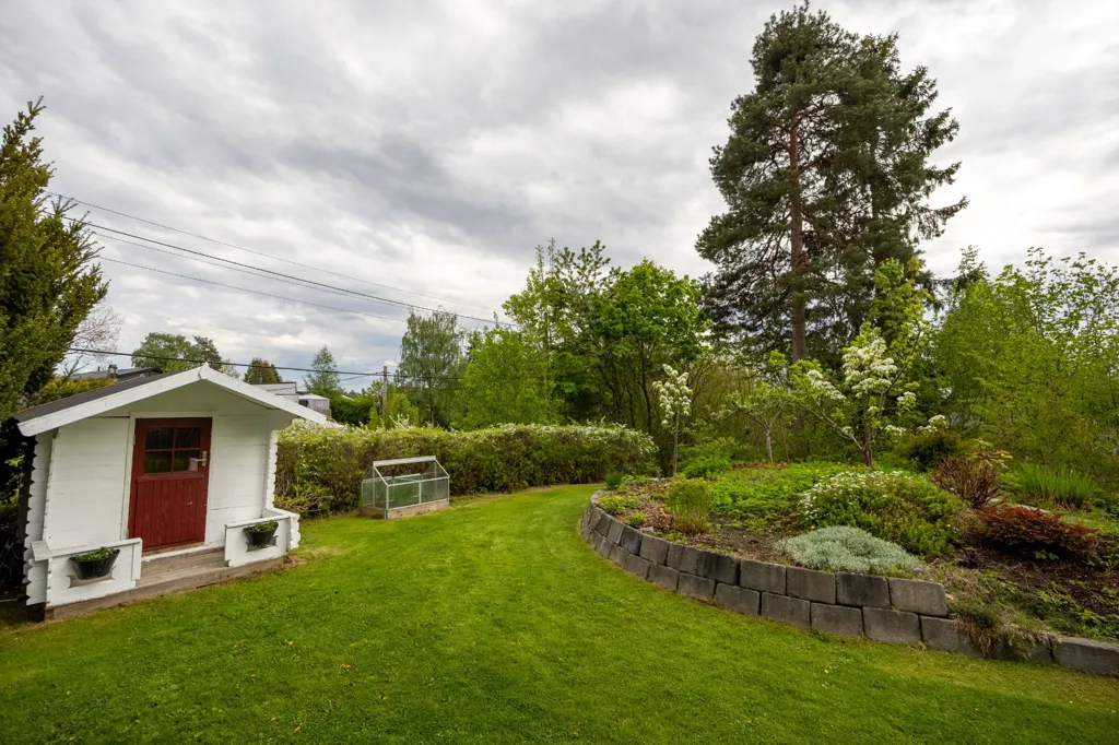 Jardin - Sunny Detached House with Terrace in Nadderud