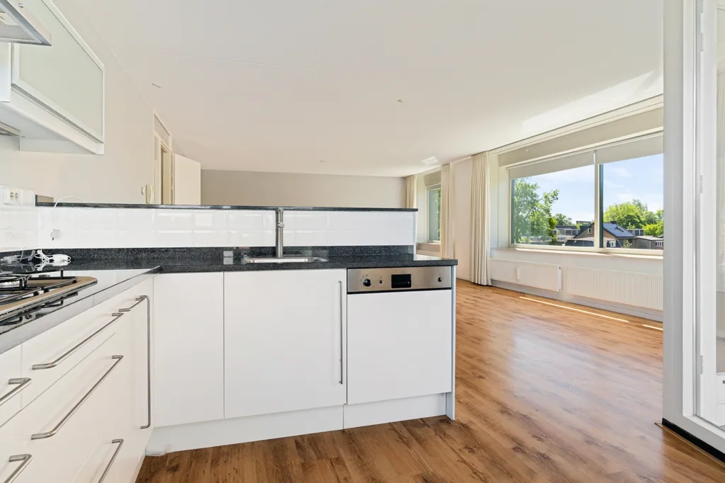 Cuisine - Portiekflat with Balcony in Enschede