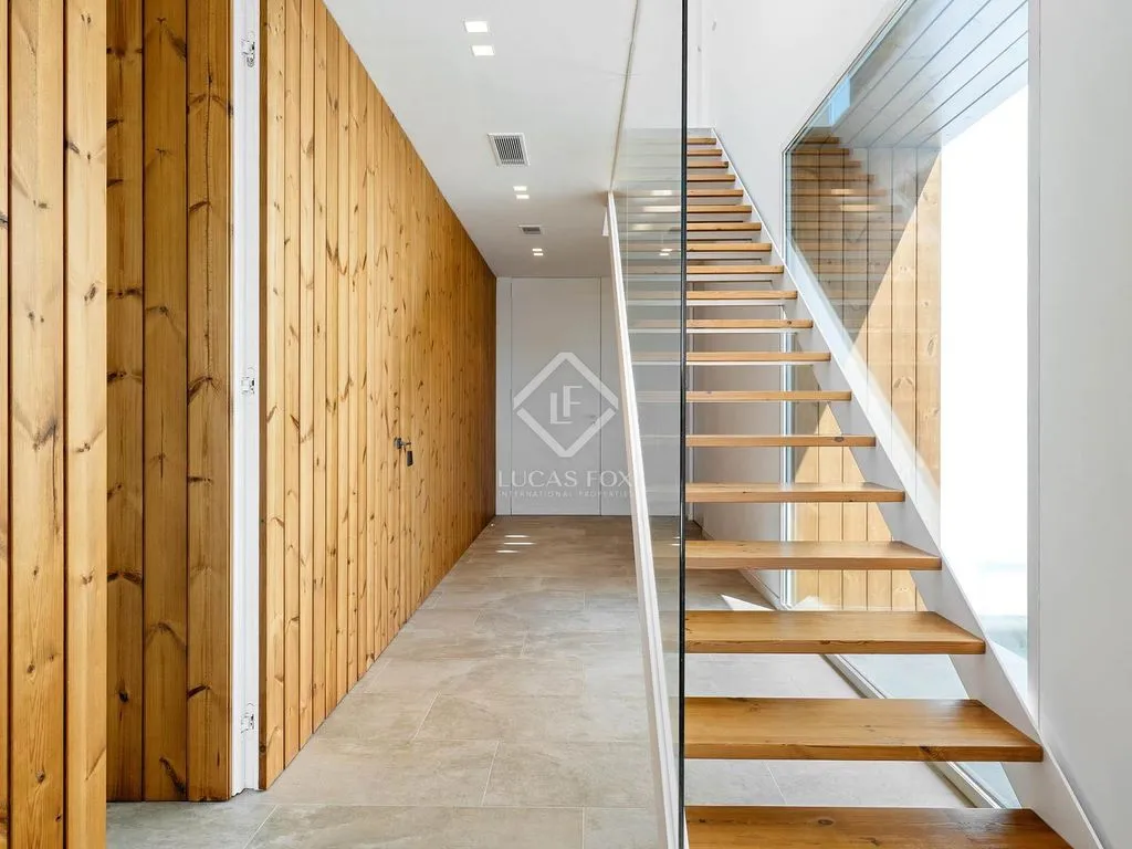 Toad - Modern House with Pool in Reus