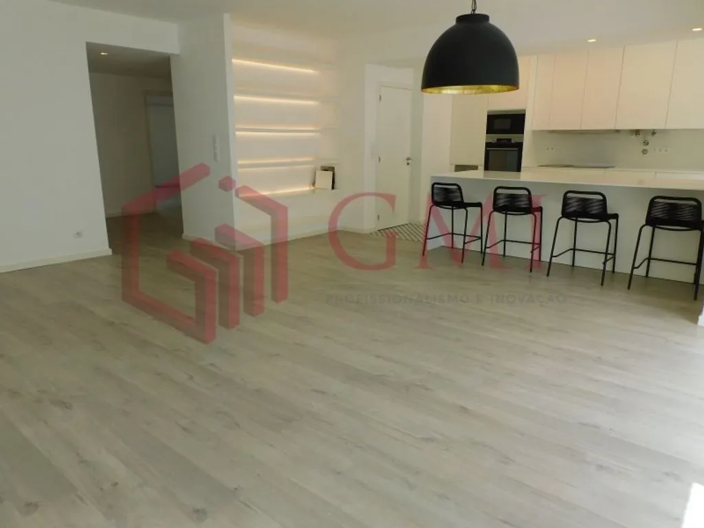 Cuisine - Luxury Flat with Private Box in Loures