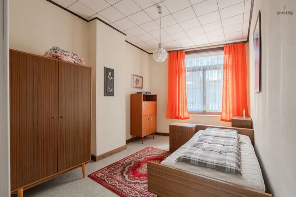 Chambres - Appartement à Rénover avec Terrasse Centrale