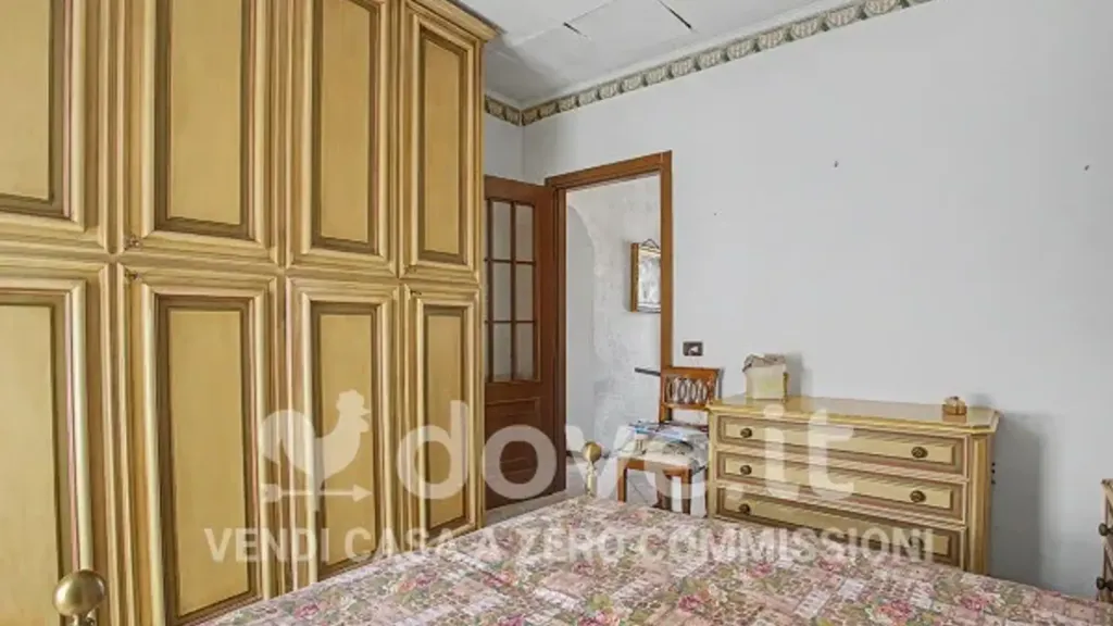 Chambres - Apartment with Balcony in Luino's Historic Centre