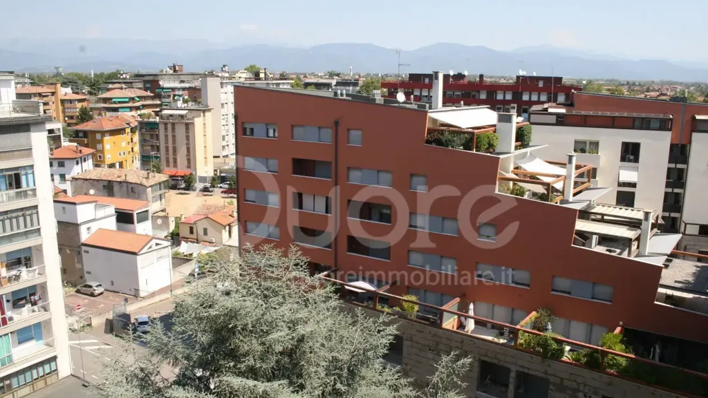 Balcon - Three-Bedroom Apartment with Panoramic View in Udine