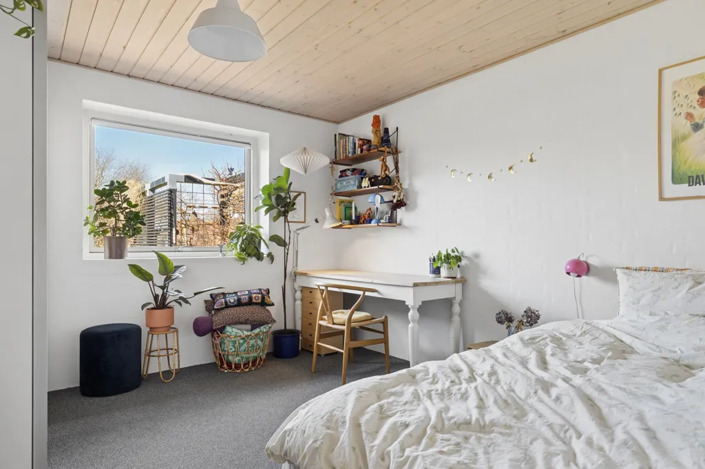 Magamistoad - Two-Bedroom Villa with Carport in Bjert
