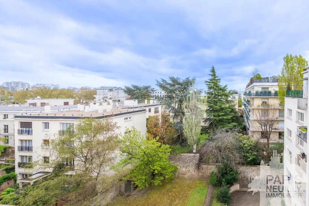 Balcon - Appartement Luxueux avec Balcon à Neuilly-sur-Seine
