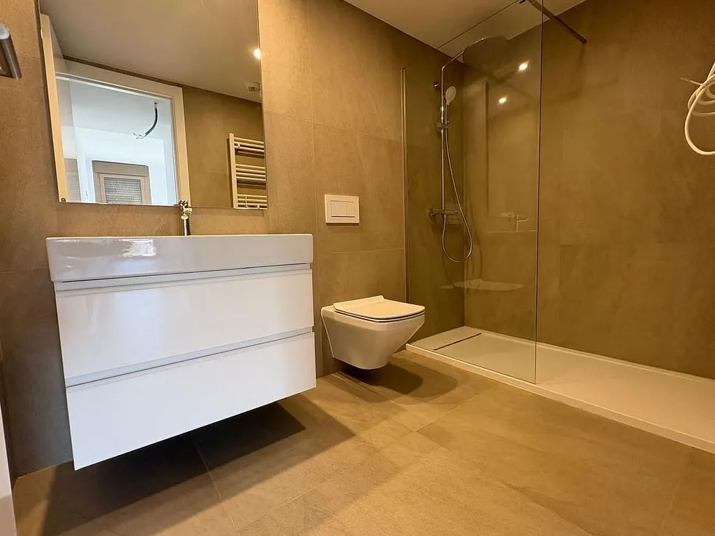 Vannitoad - New Flat with Pool in Campolivar