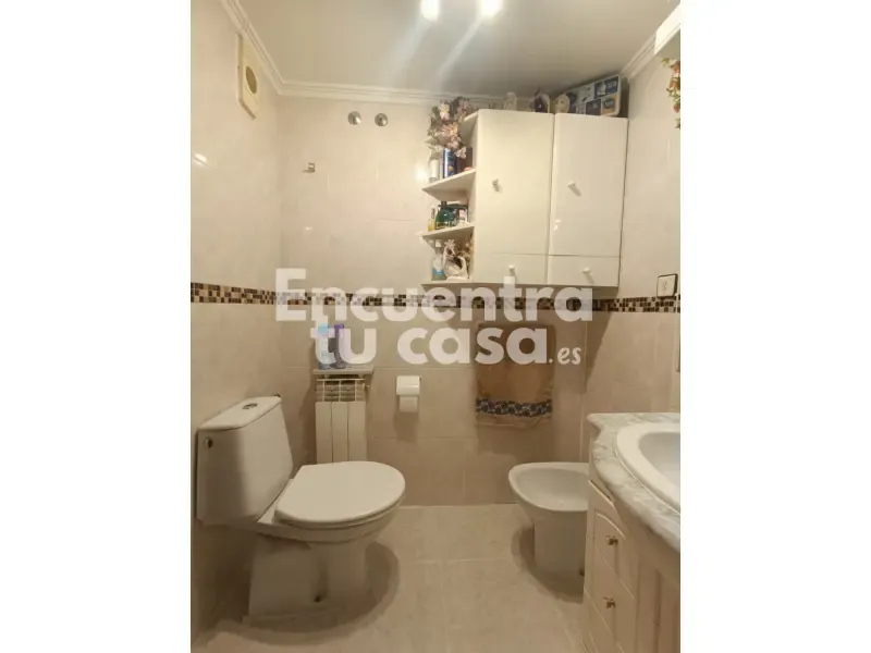 Salles de bain - Apartment with Balcony in Miranda