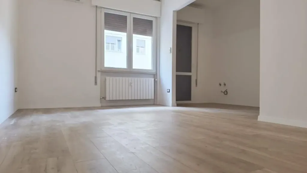 Pièces - Modernised Apartment with Balcony in Treviso