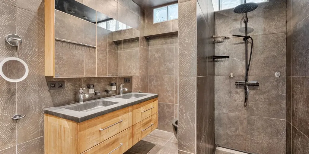 Bagni - Half-Open House with Garden in Quiet Area