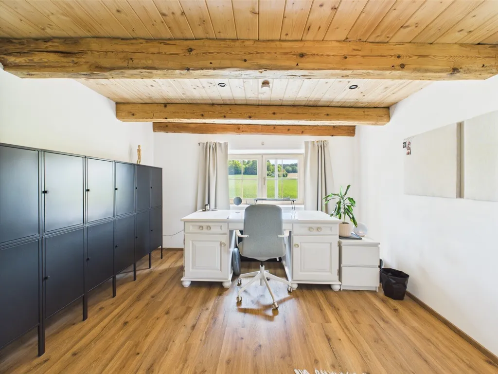 Office - 3-bedroom house in Frontenhausen