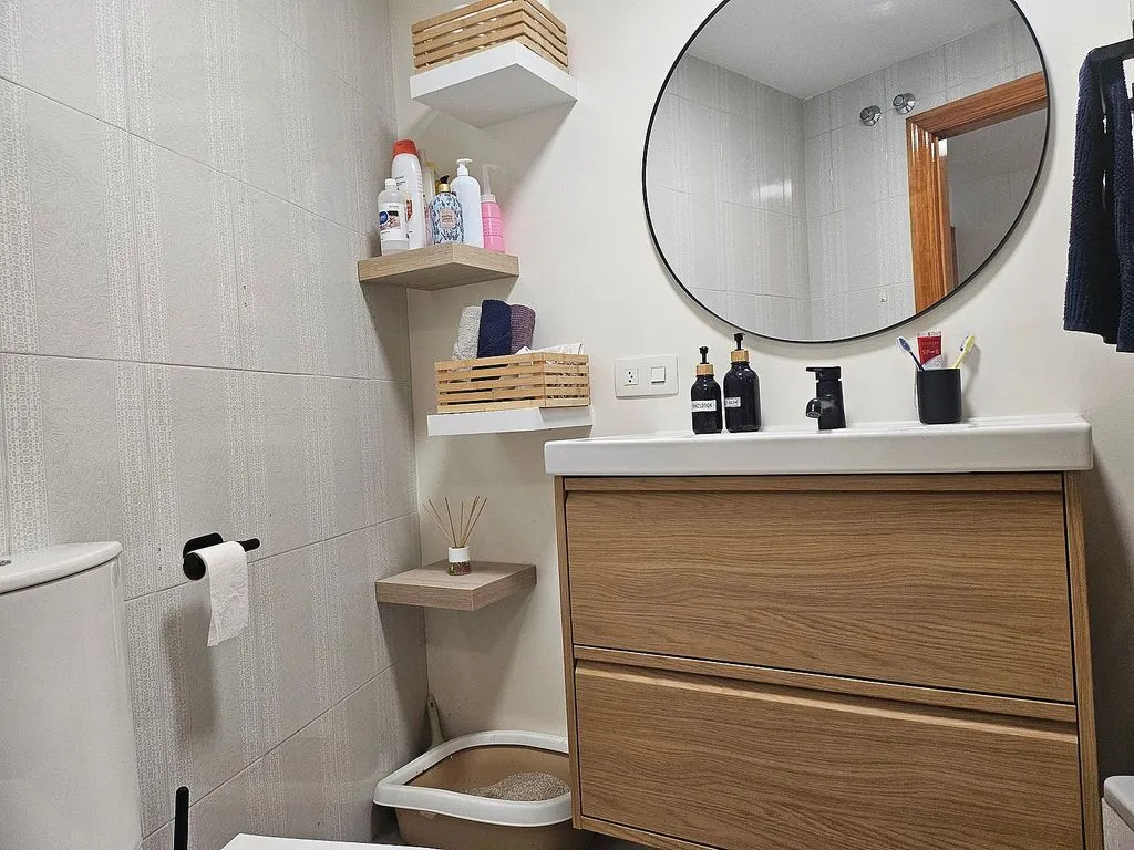 Bathrooms - Ground Floor Flat with Patio in El Espinar