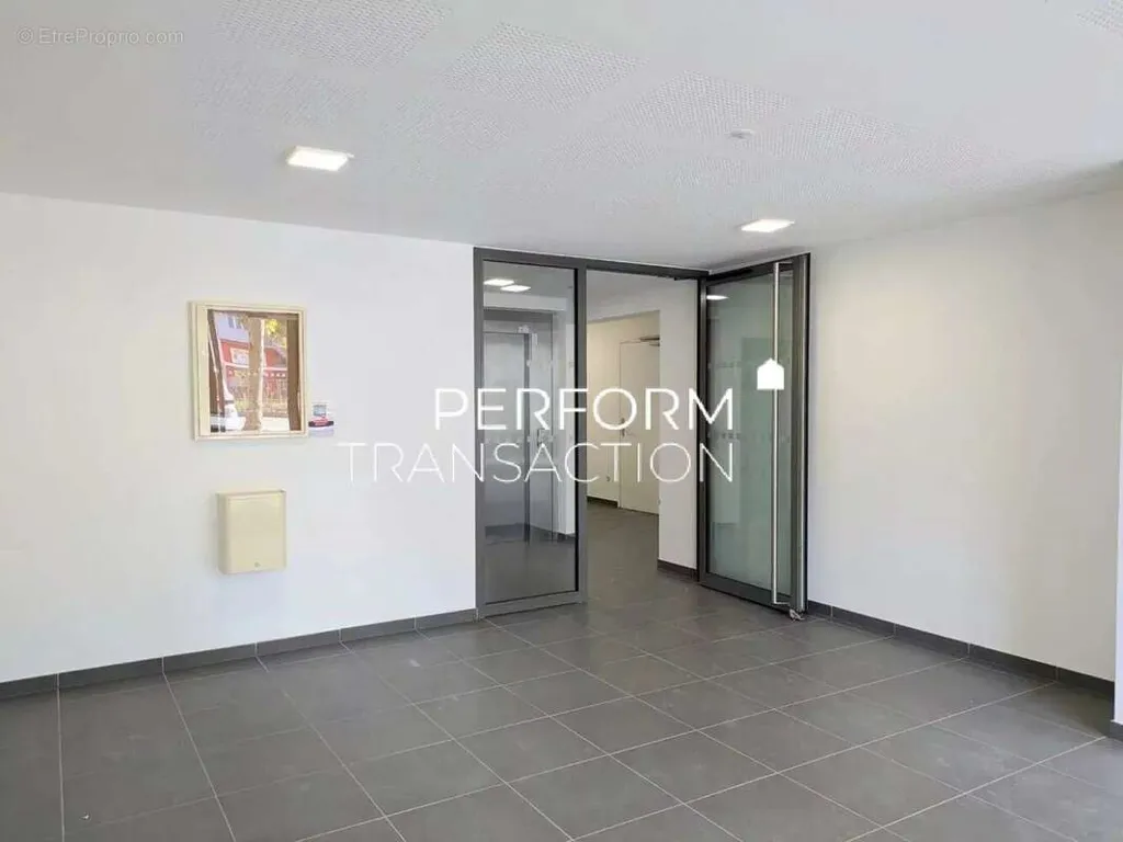 Duplex with South-East Balcony in Echirolles