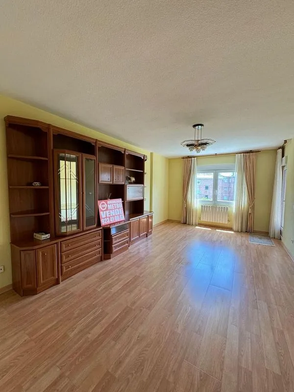 Elutuba - Reformed Flat with Balcony in Béjar