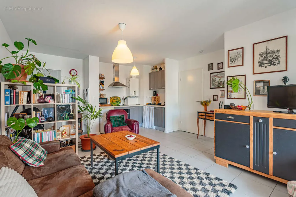 Séjour - Appartement T2 avec Terrasse à Saint-Martin-de-Seignanx