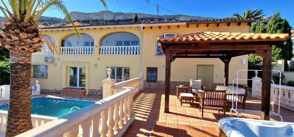 Piscine - Luxury Villa with Sea View in Calpe