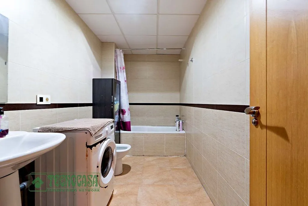 Vannitoad - Modern Flat with A/C in Las Norias