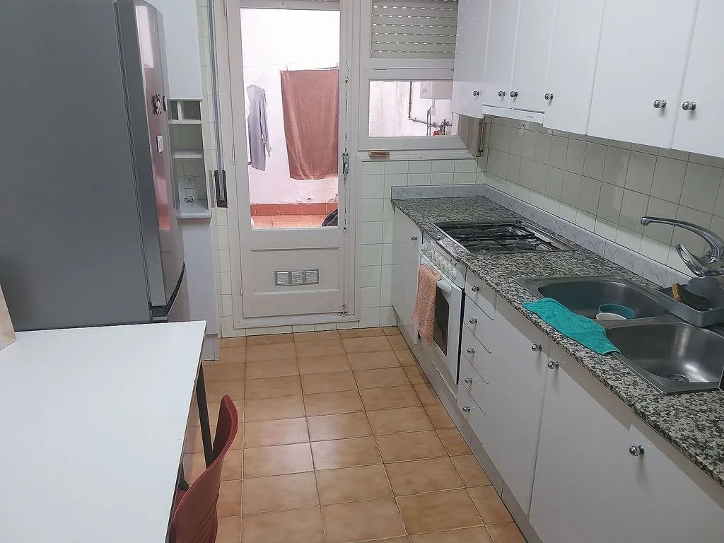 Cuisine - Apartment with Balcony and Terrace in Parc Bosc
