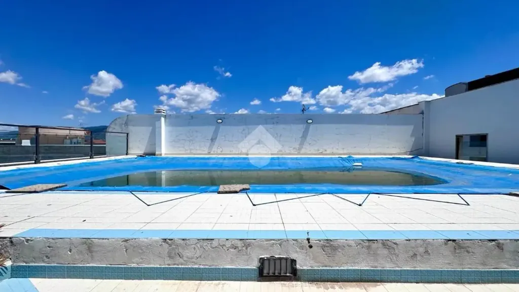 Piscine - Duplex with Penthouses and Pool in Rende