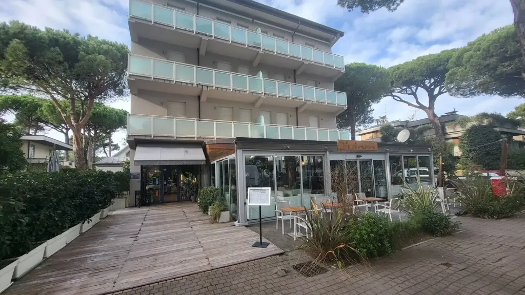 facade
