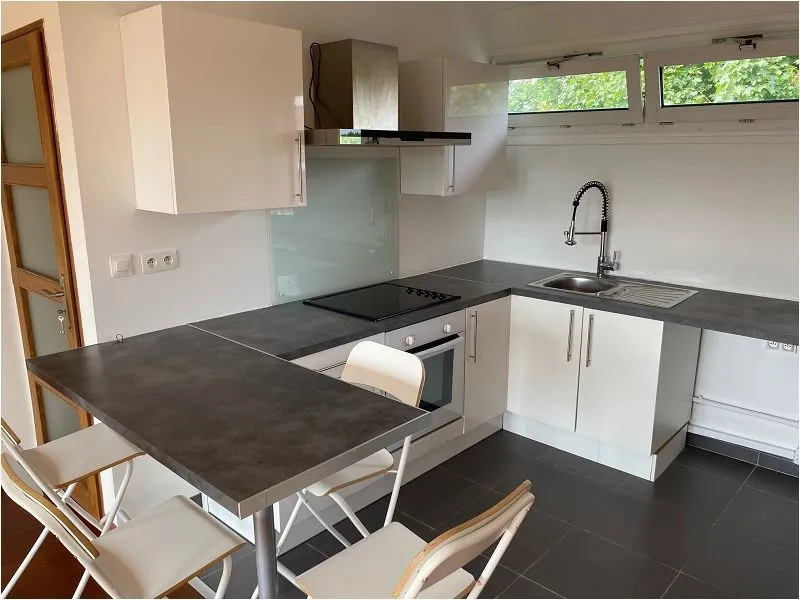 Cuisine - Appartement Traversant avec Vue Dégagée à Tourcoing