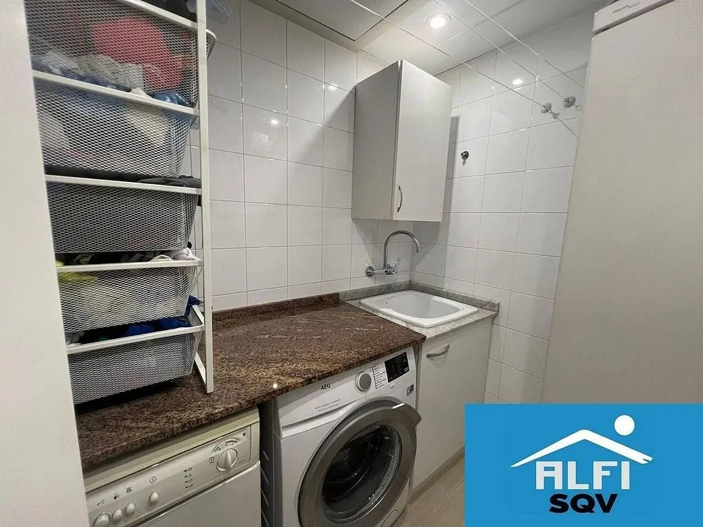 Pesuköök - Modernised Flat with Garage in Gràcia, Sabadell