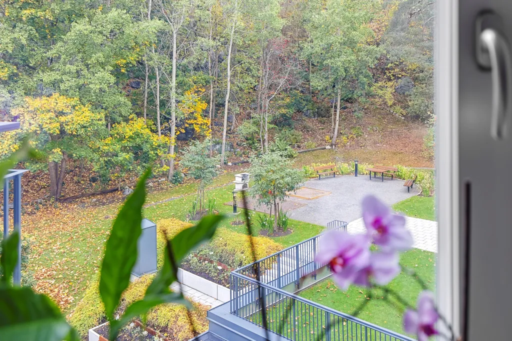 Jardin - Modern Apartment with Balcony in Rågsved