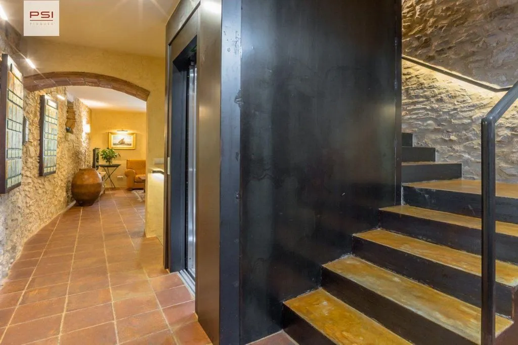 Toad - Luxury Villa with Pool in Begur