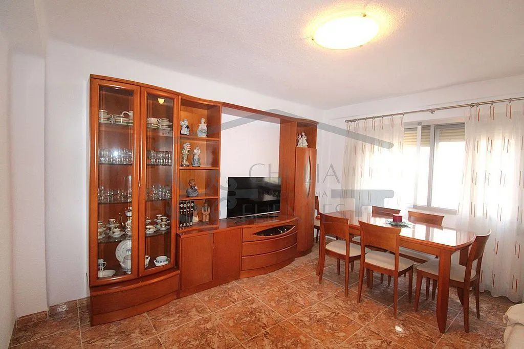 Dining Room - Apartment with Pool in Malvarrosa, Valencia