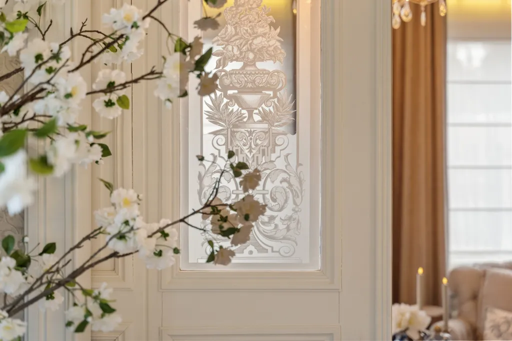 Esik - Charming Manor with Orangery in Arendonk
