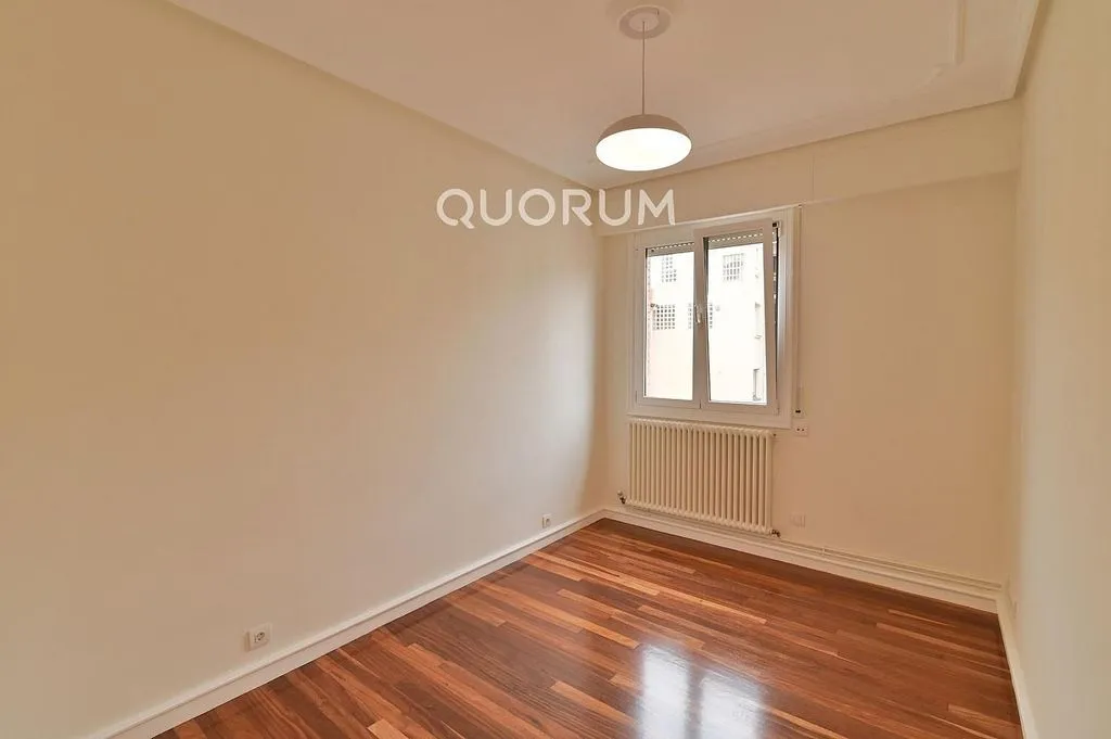 Pièces - Furnished Flat in Bilbao's Centre