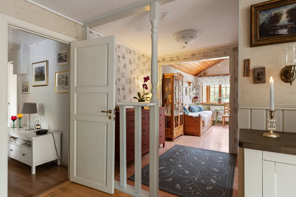 Entrée - Villa with Pool and Jacuzzi in Smara, Edsbro