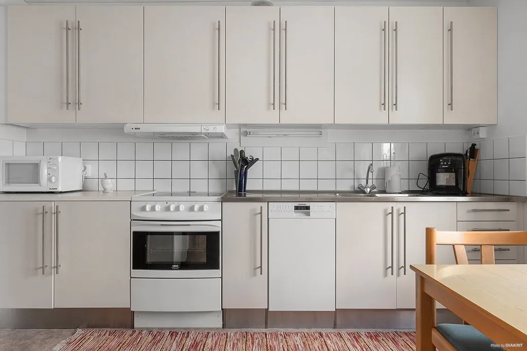 Köök - Apartment with Balcony in Grimsås
