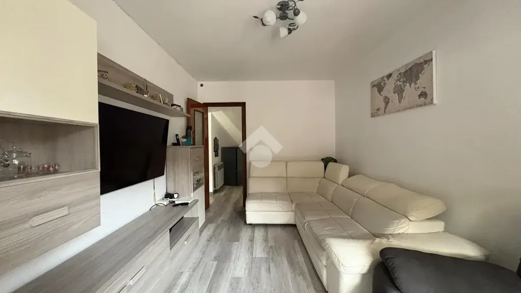 Elutuba - Semi-Independent House with Private Courtyard in Caravino
