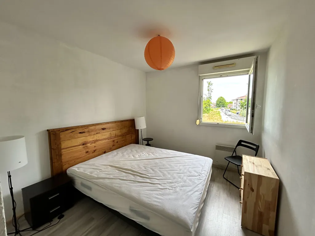 Bedrooms - T3 Apartment with Balcony in Biganos