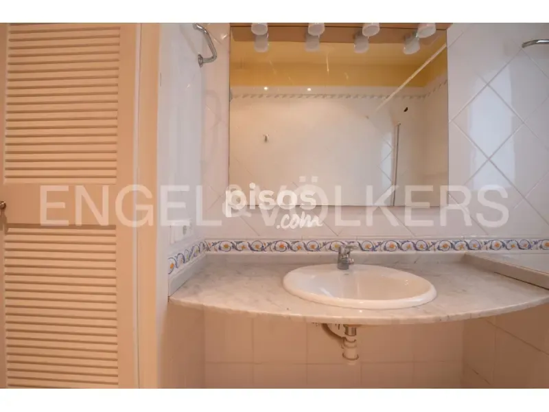 Salles de bain - Appartement 2 chambres à ES