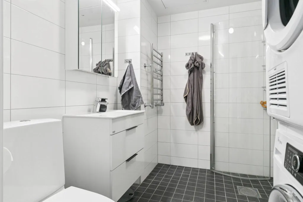 Baños - Bright Apartment with Balcony in Brandbergen