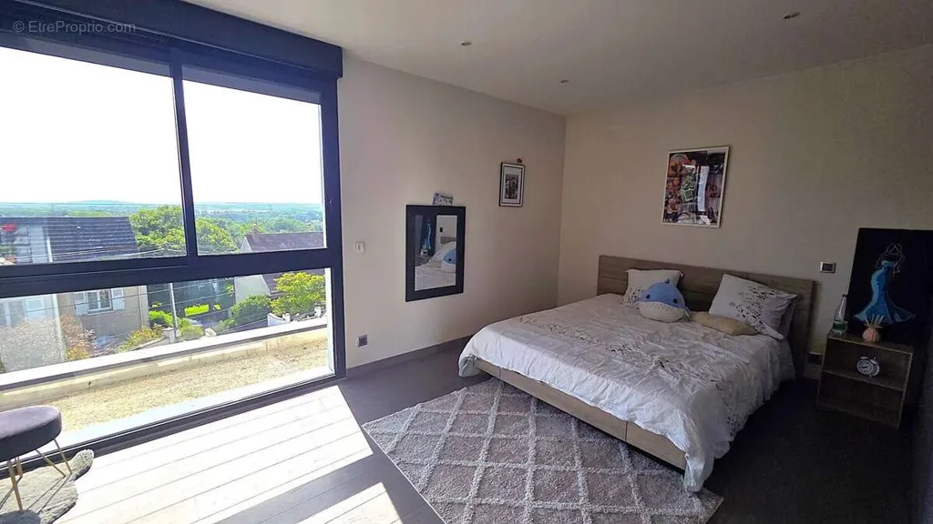 Chambres - Villa Haut de Gamme avec Piscine à Villevaude