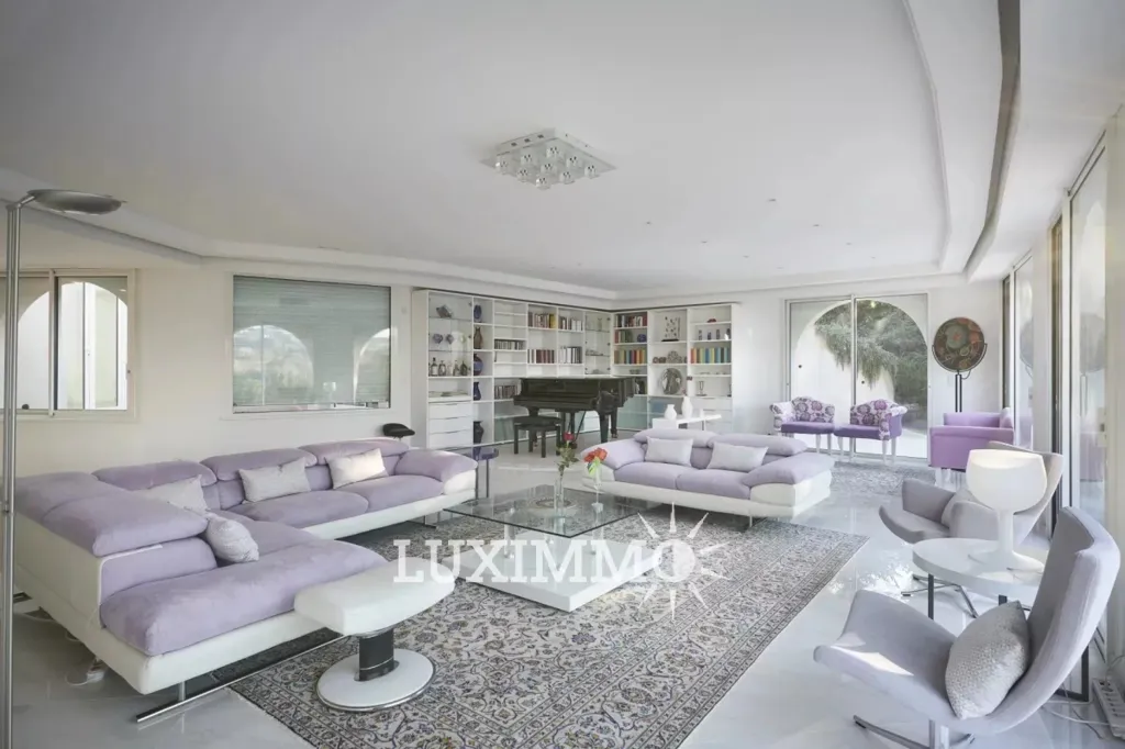 Séjour - Villa avec Vue Panoramique à Mougins