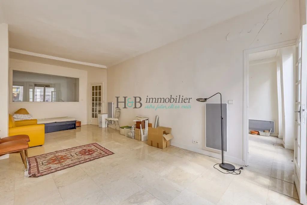 Soggiorno - Parisian Apartment with Rooftop View in 2nd Arrondissement