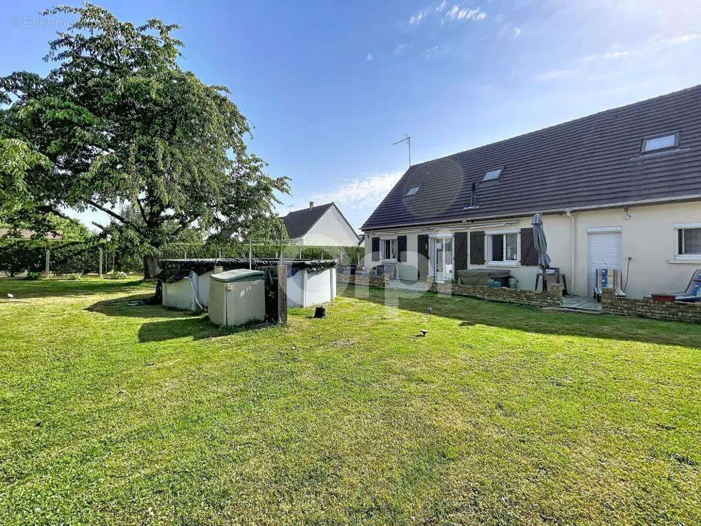 Aed - Ground Floor Pavilion with Pool in Breuil-le-Vert